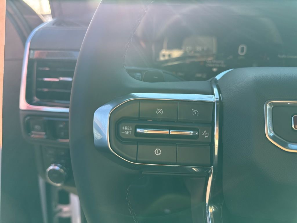 New 2026 GMC Yukon XL Elevation image 17