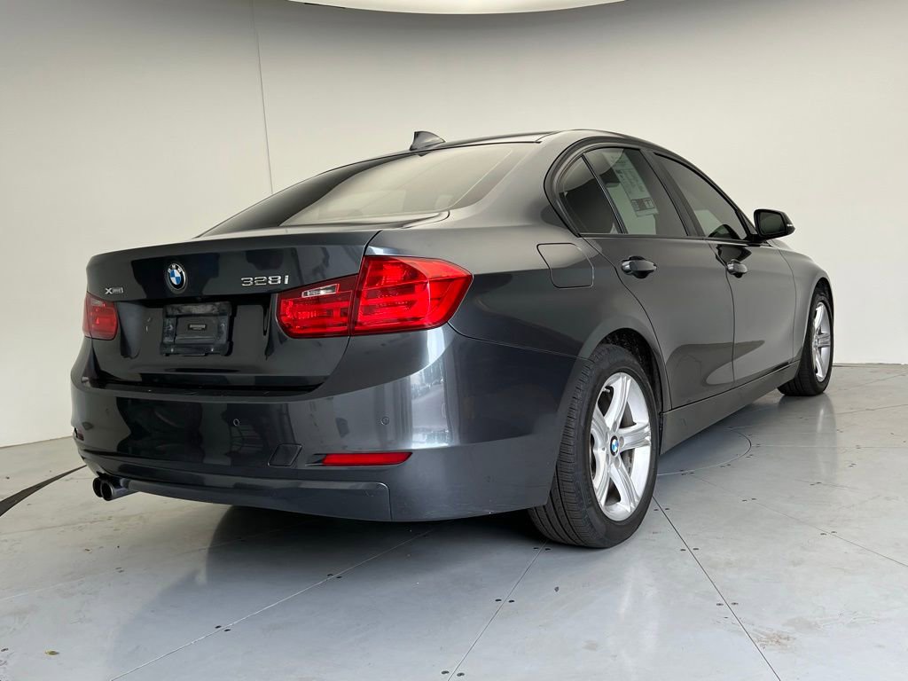 Used 2015 BMW 328i xDrive Sedan AWD/4WD image 3