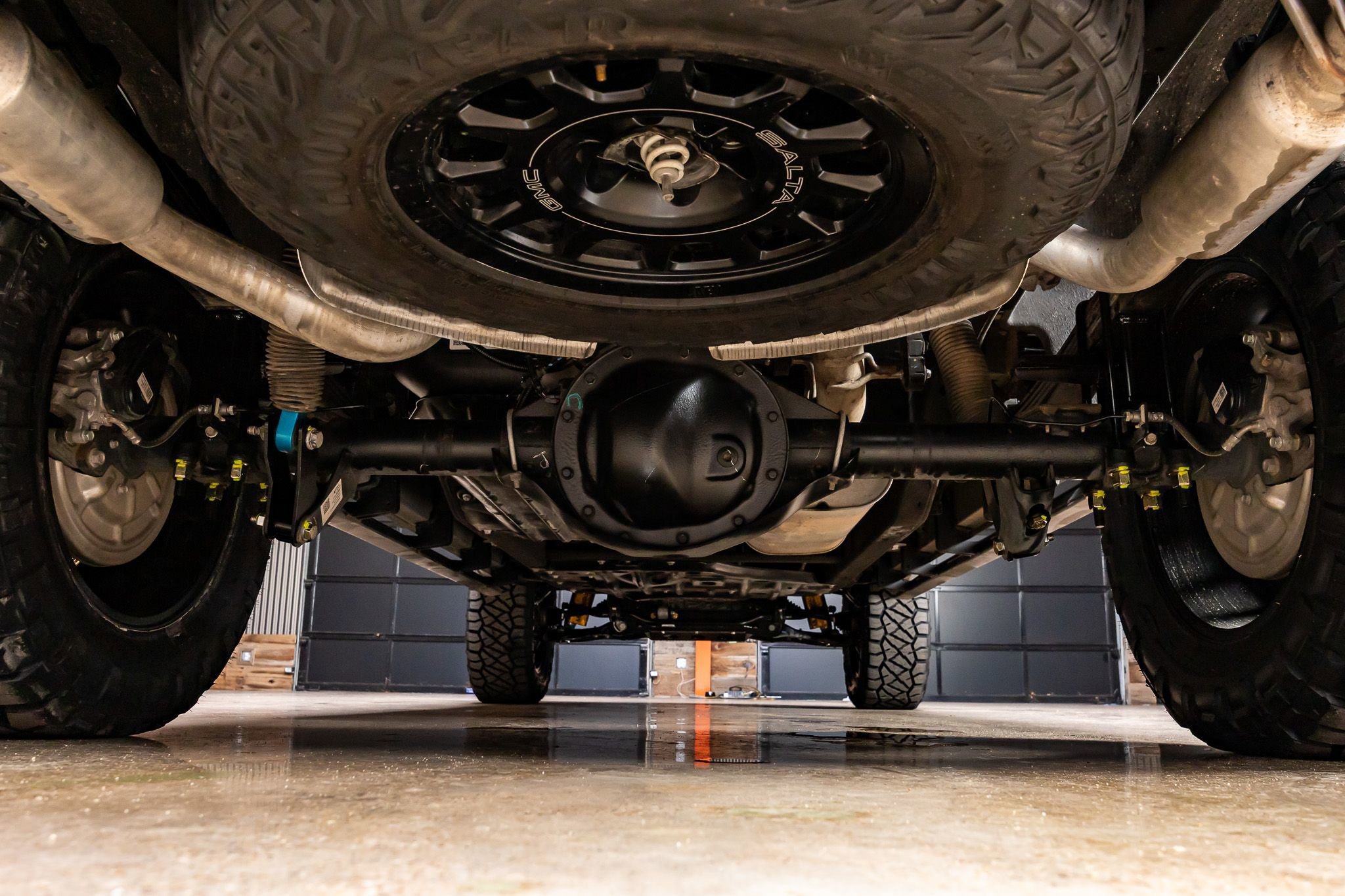 Used 2023 GMC Sierra 1500 AT4X w/ AT4X AEV Edition image 16