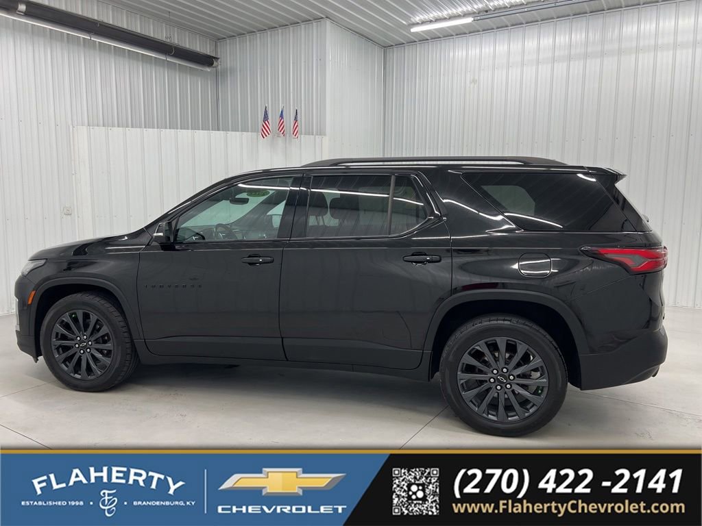 Used 2022 Chevrolet Traverse RS w/ LPO, Floor Liner Package AWD/4WD image 5