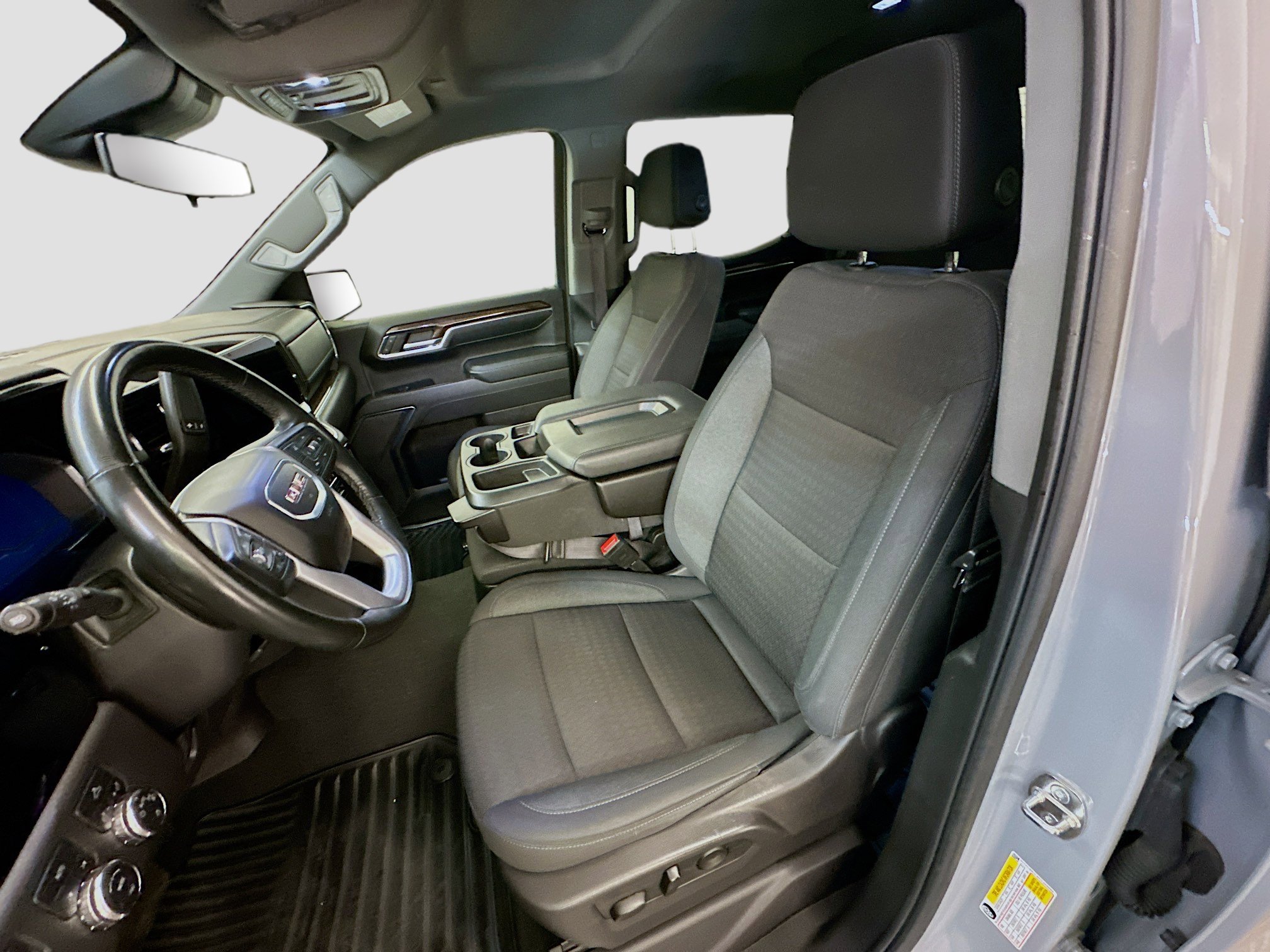 Used 2024 GMC Sierra 1500 SLE image 13