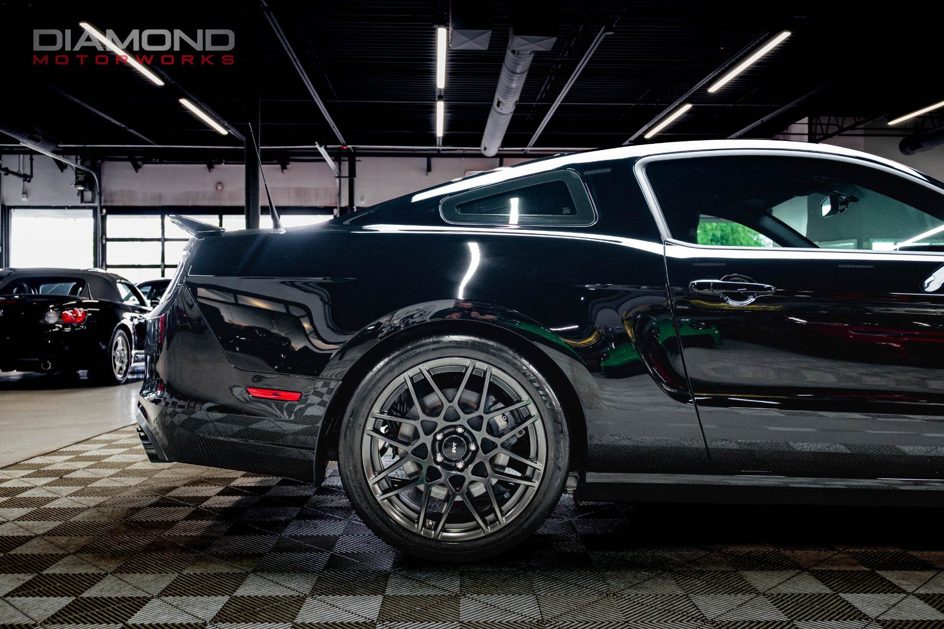 Used 2013 Ford Mustang Shelby GT500 RWD image 24