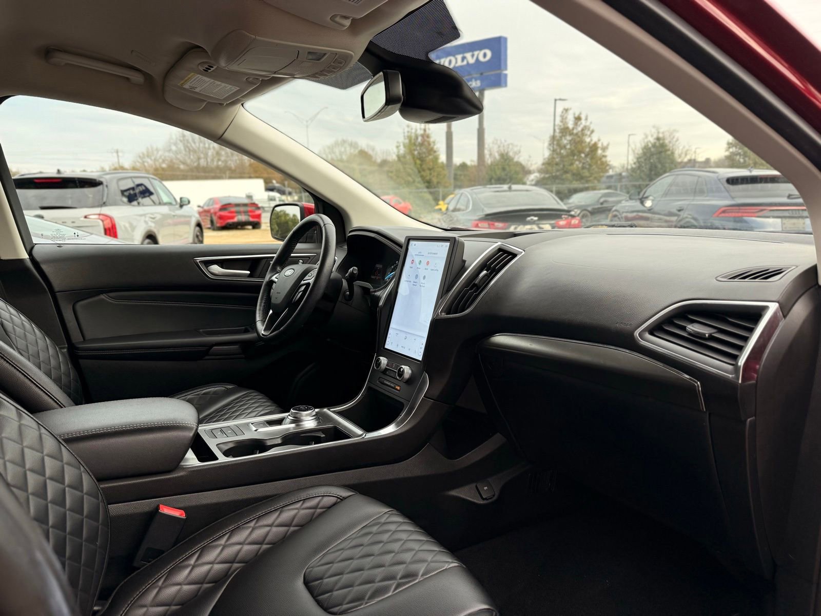 Used 2023 Ford Edge Titanium image 21