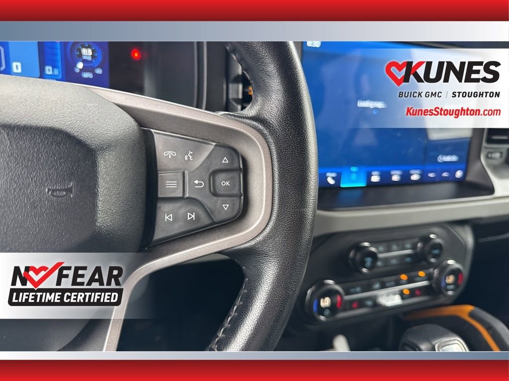 Used 2023 Ford Bronco Badlands image 25