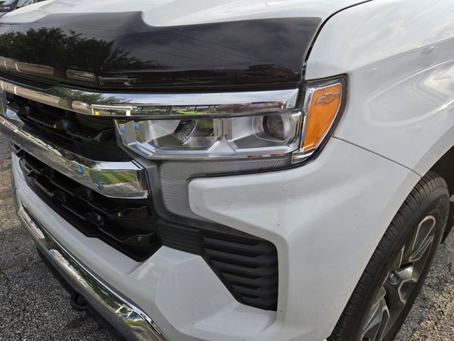 Used 2025 Chevrolet Silverado 1500 LT AWD/4WD image 6