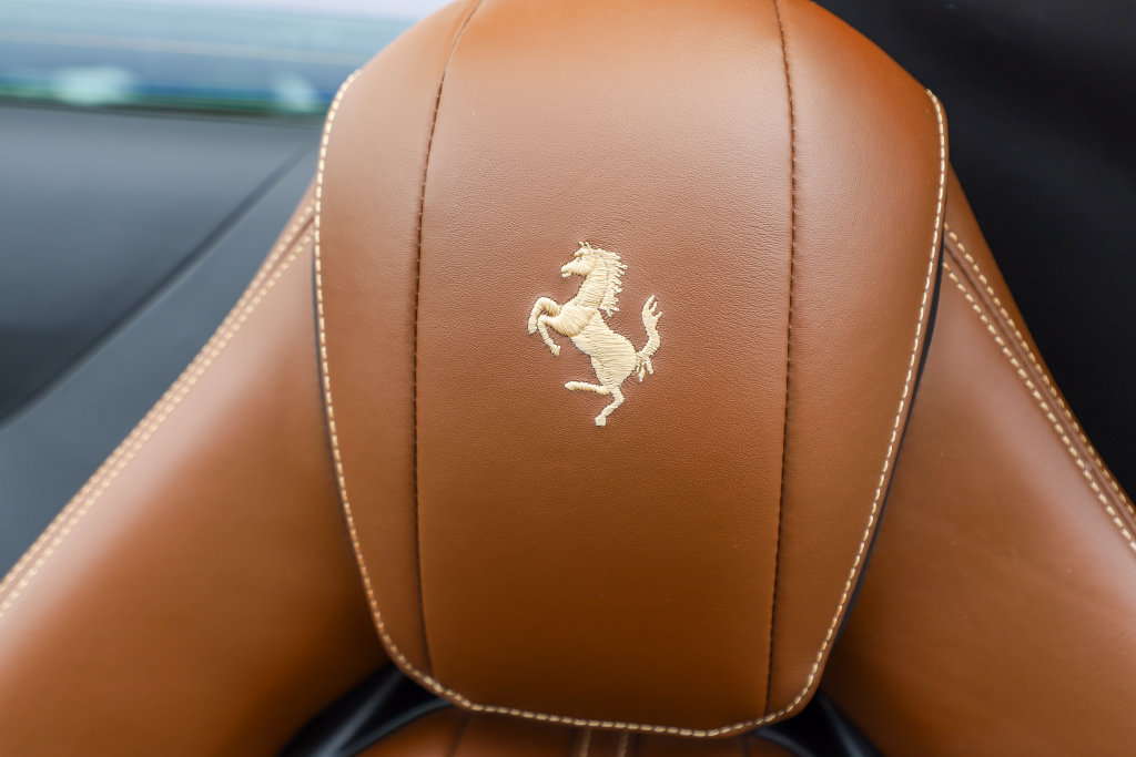 Used 2021 Ferrari 812 GTS RWD image 21