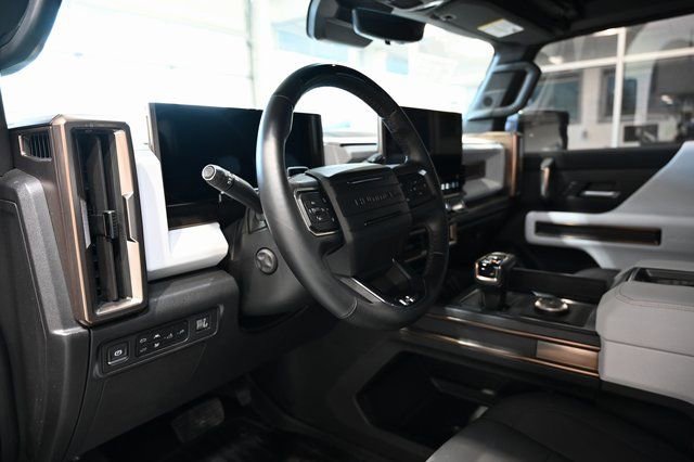 Used 2025 GMC Hummer EV 2X w/ LPO, Dark Essentials Package image 23