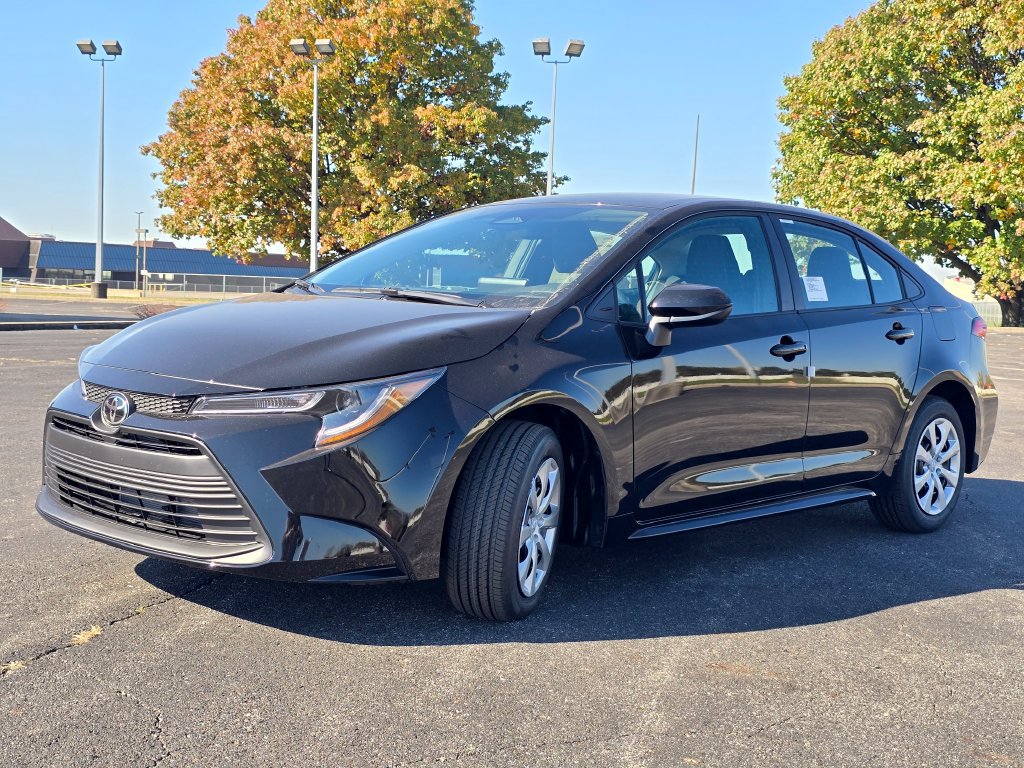 New 2027 Toyota Corolla LE FWD image 9