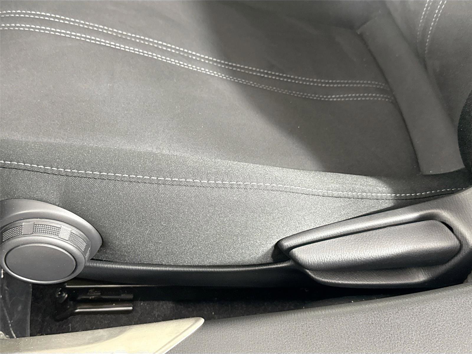 New 2026 MAZDA MX-5 Miata Club w/ Interior Package RWD image 30