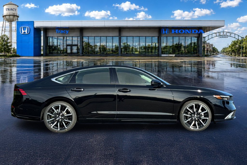 New 2026 Honda Accord Touring image 4