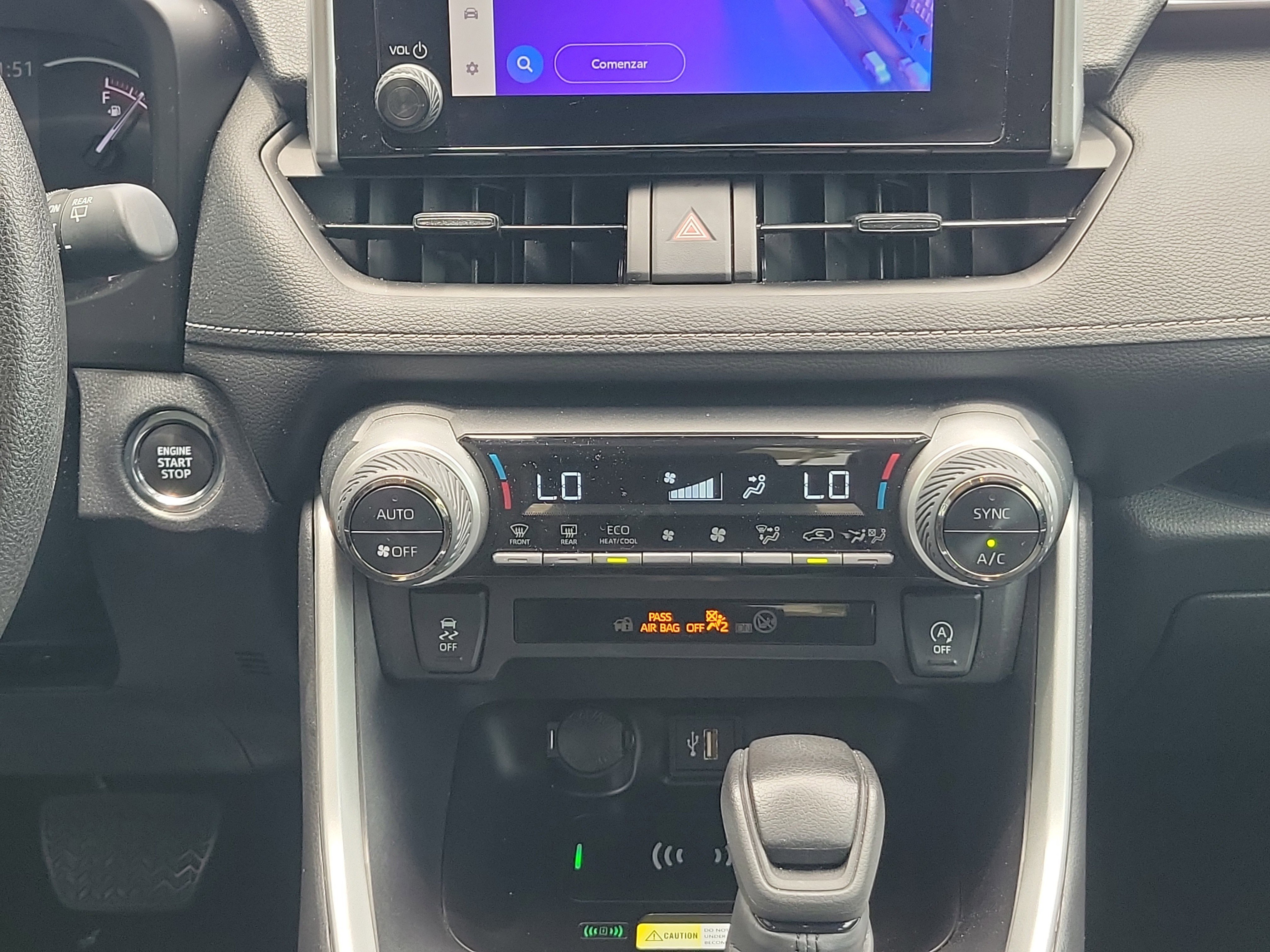 Used 2024 Toyota RAV4 XLE FWD image 20