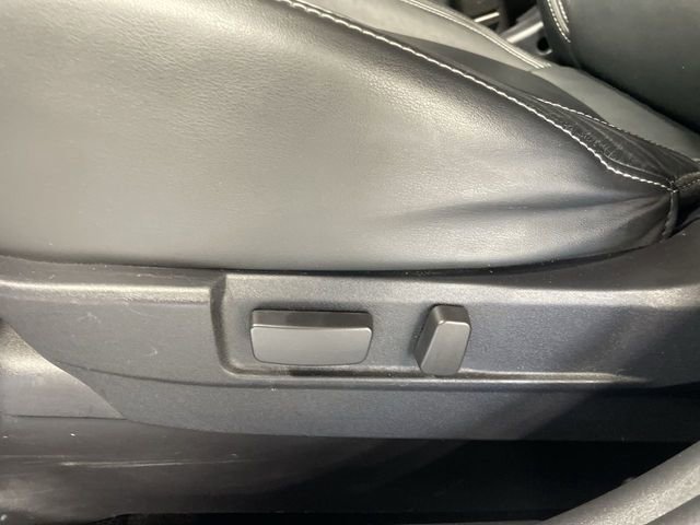 Used 2018 Mitsubishi Outlander SEL image 12