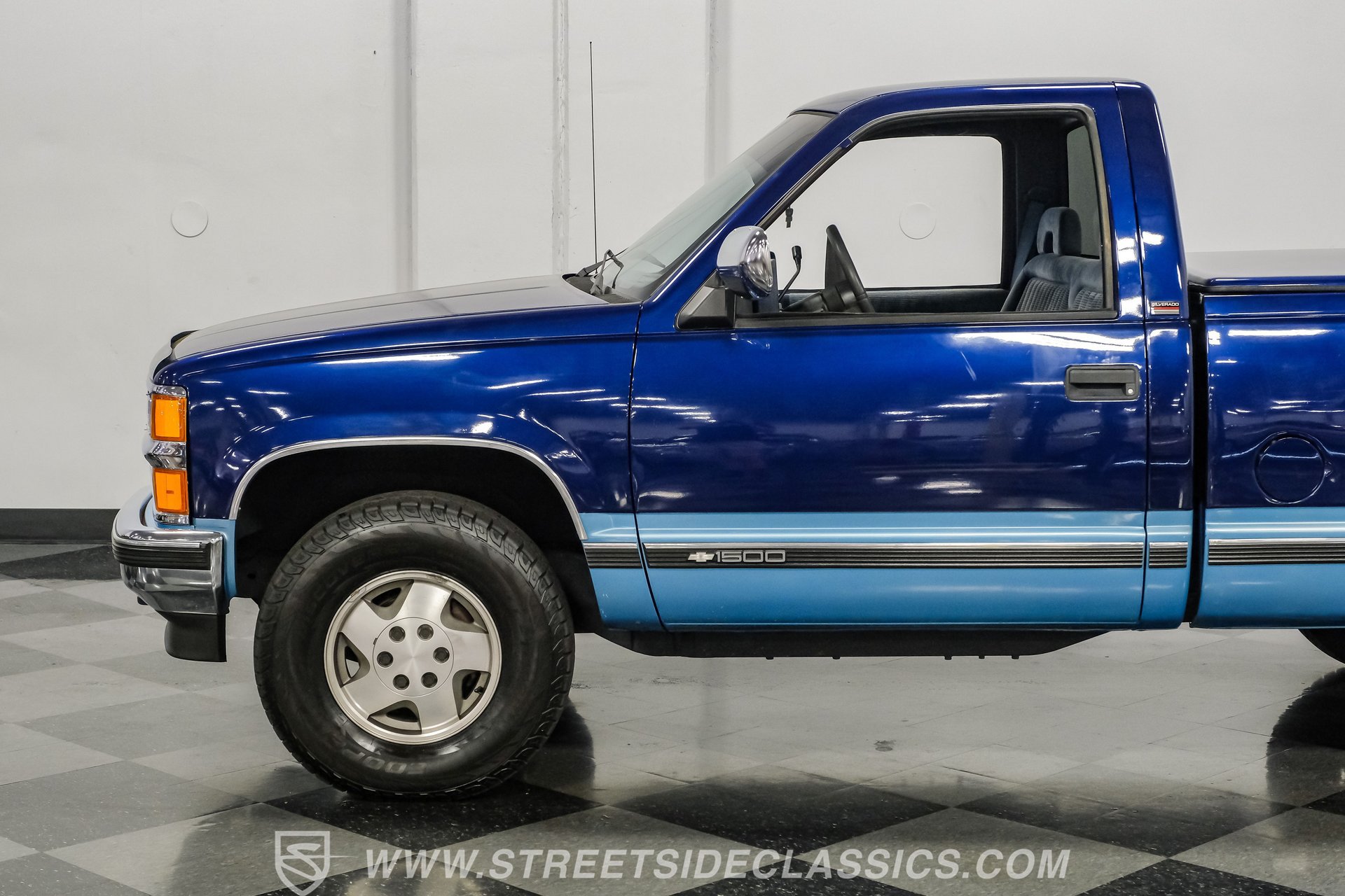 Used 1994 Chevrolet Silverado 1500 4x4 Regular Cab image 23