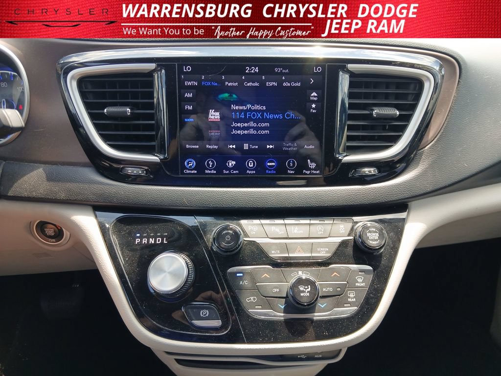 Used 2018 Chrysler Pacifica Touring-L w/ Advanced Safetytec Group FWD image 20