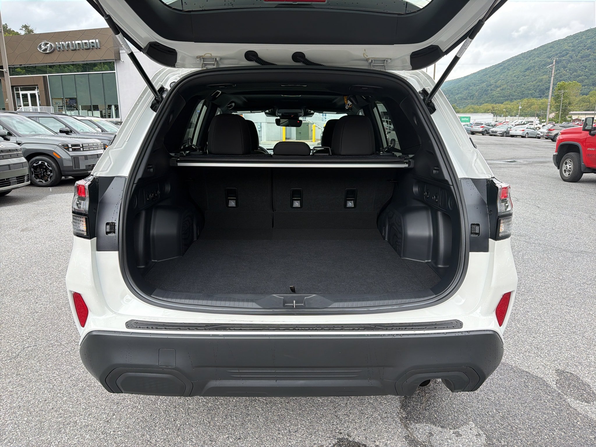 Used 2026 Subaru Forester Premium AWD/4WD image 28