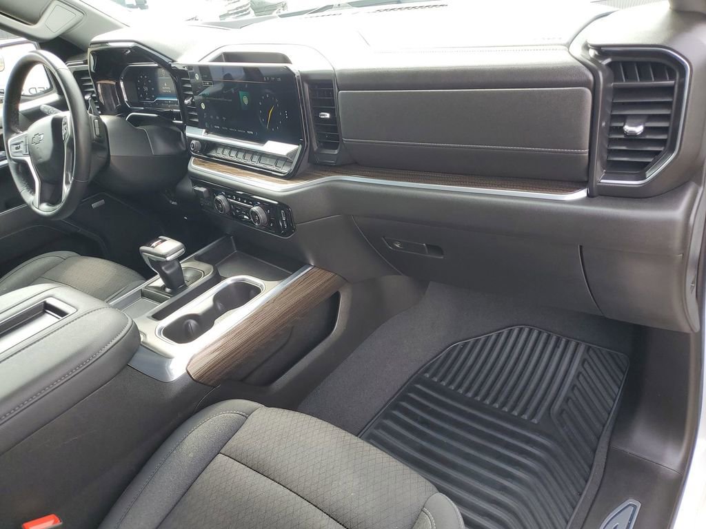 Certified 2022 Chevrolet Silverado 1500 RST w/ Convenience Package II image 34