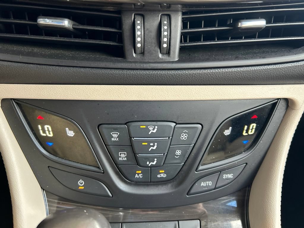 Used 2020 Buick Envision Preferred FWD image 18