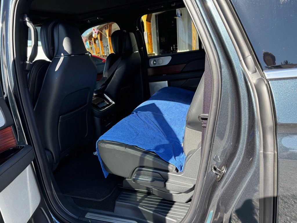 Used 2024 Lincoln Navigator L Reserve AWD/4WD image 11