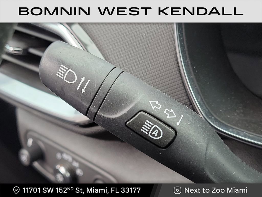 Used 2023 Chevrolet TrailBlazer LT w/ Convenience Package image 14