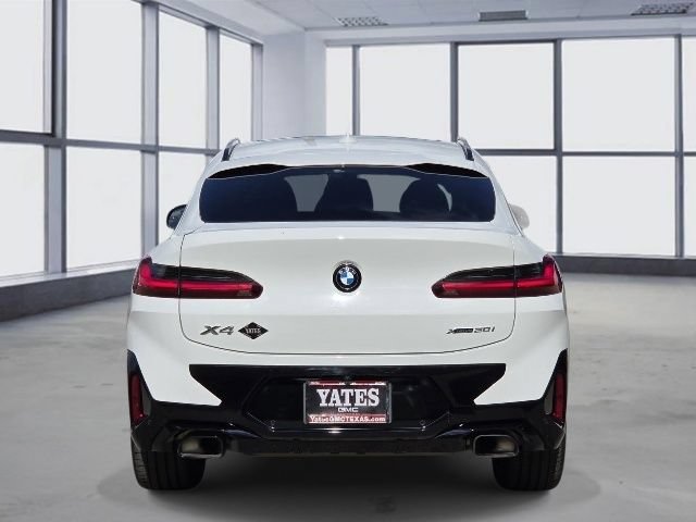 Used 2024 BMW X4 xDrive30i w/ Premium Package AWD/4WD image 7