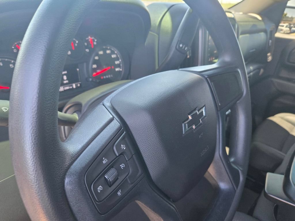 Used 2025 Chevrolet Silverado 1500 Custom Trail Boss AWD/4WD image 11
