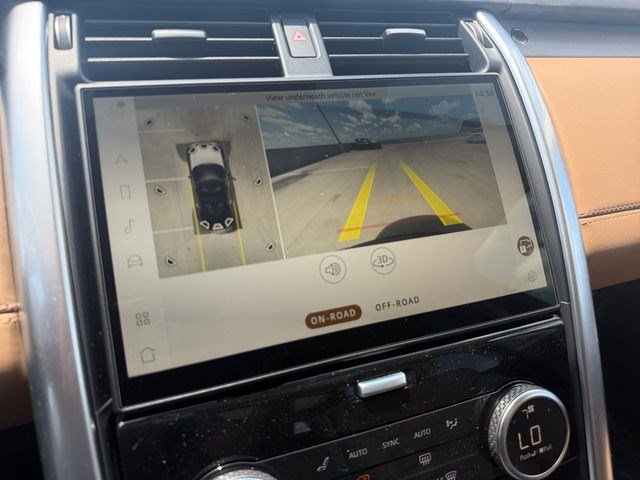 New 2026 Land Rover Discovery Limited Edition AWD/4WD image 21