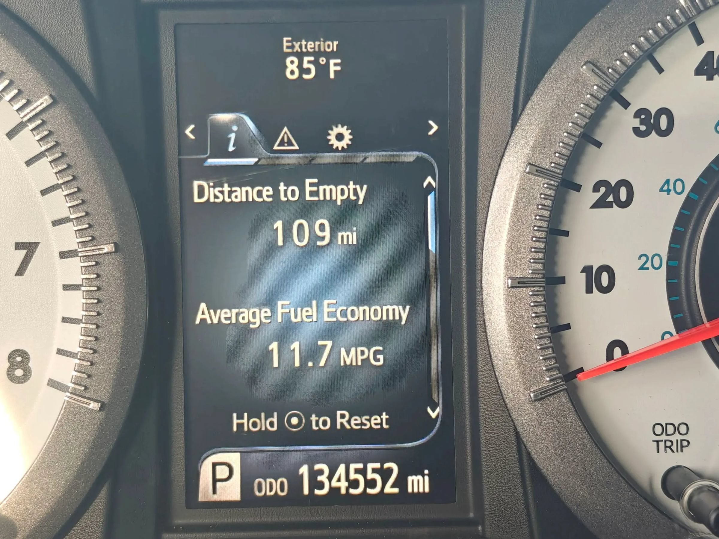 Used 2015 Toyota Sienna SE w/ SE Preferred Package FWD image 19