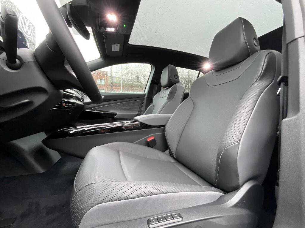 New 2026 Volkswagen ID.4 Pro S Plus image 11