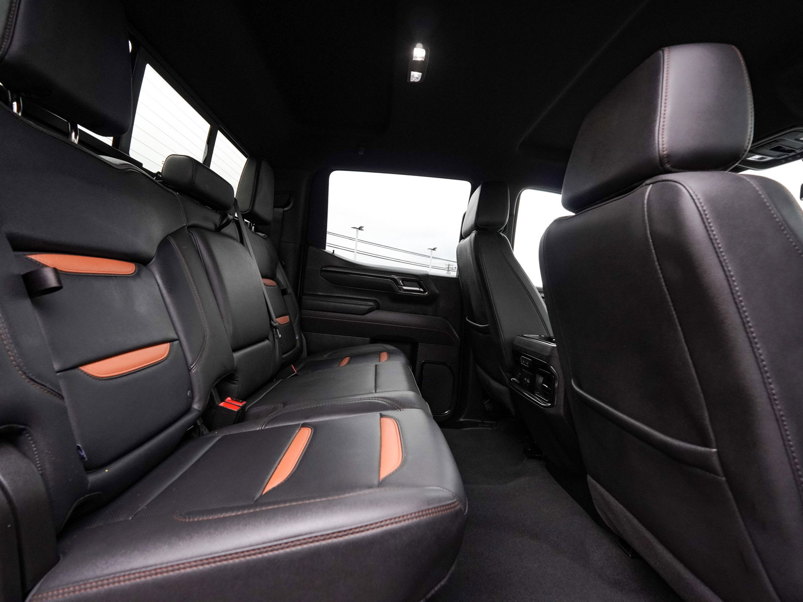 Used 2025 GMC Sierra 1500 AT4 w/ AT4 Premium Package image 40