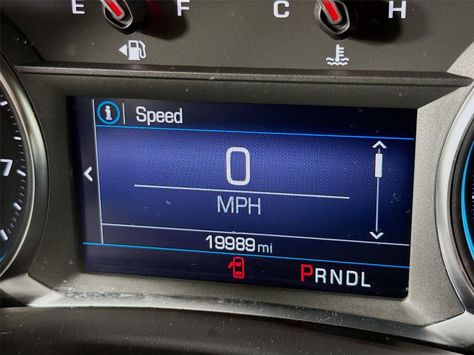 Used 2023 Chevrolet Equinox RS AWD/4WD image 2