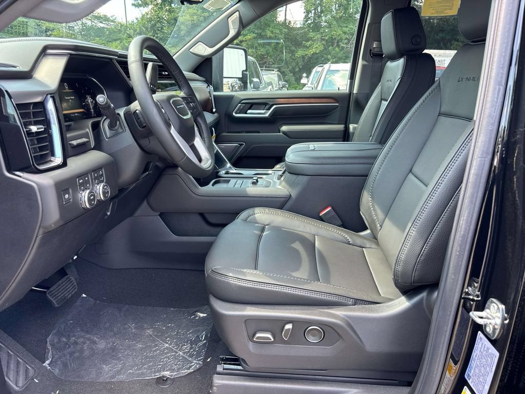 New 2026 GMC Sierra 2500 Denali w/ Denali Reserve Package AWD/4WD image 6