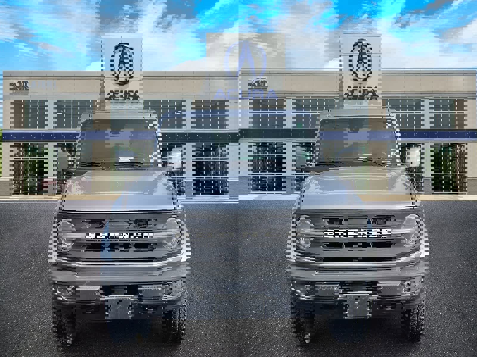 Used 2023 Ford Bronco Outer Banks image 8