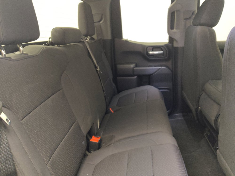 Used 2020 Chevrolet Silverado 1500 Custom w/ Custom Value Package RWD image 19