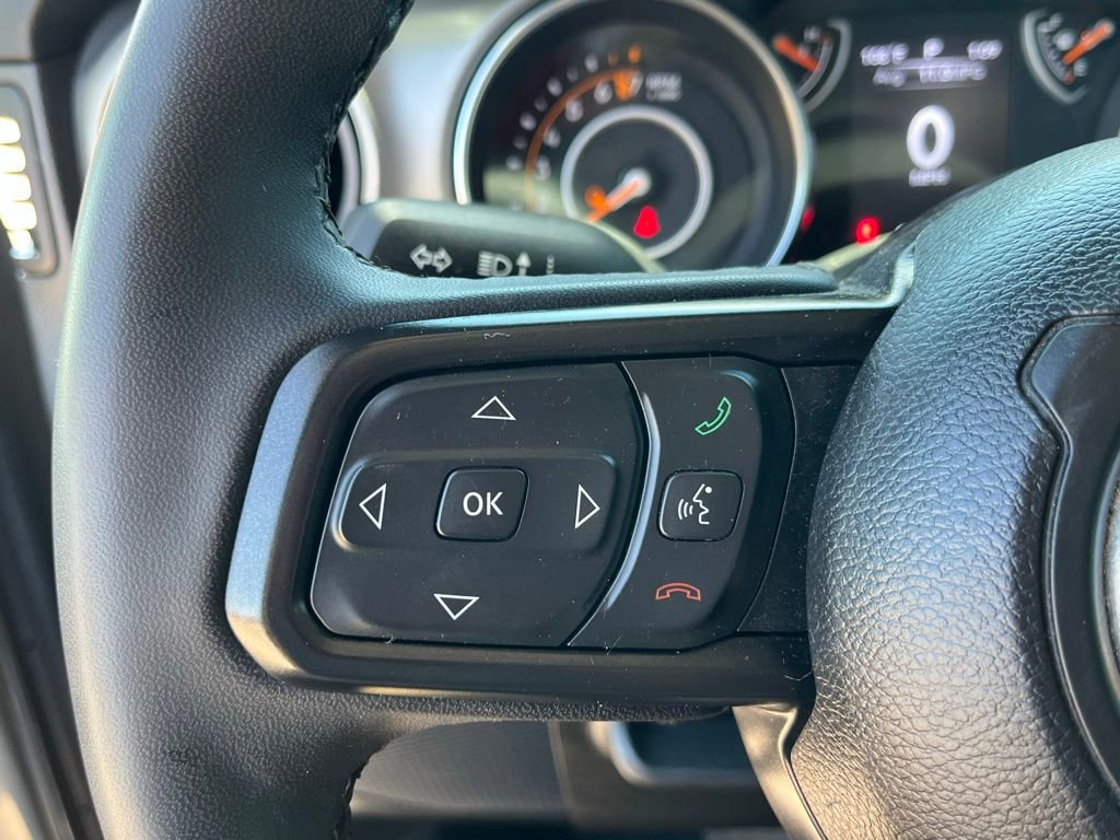 Used 2023 Jeep Gladiator Sport image 30