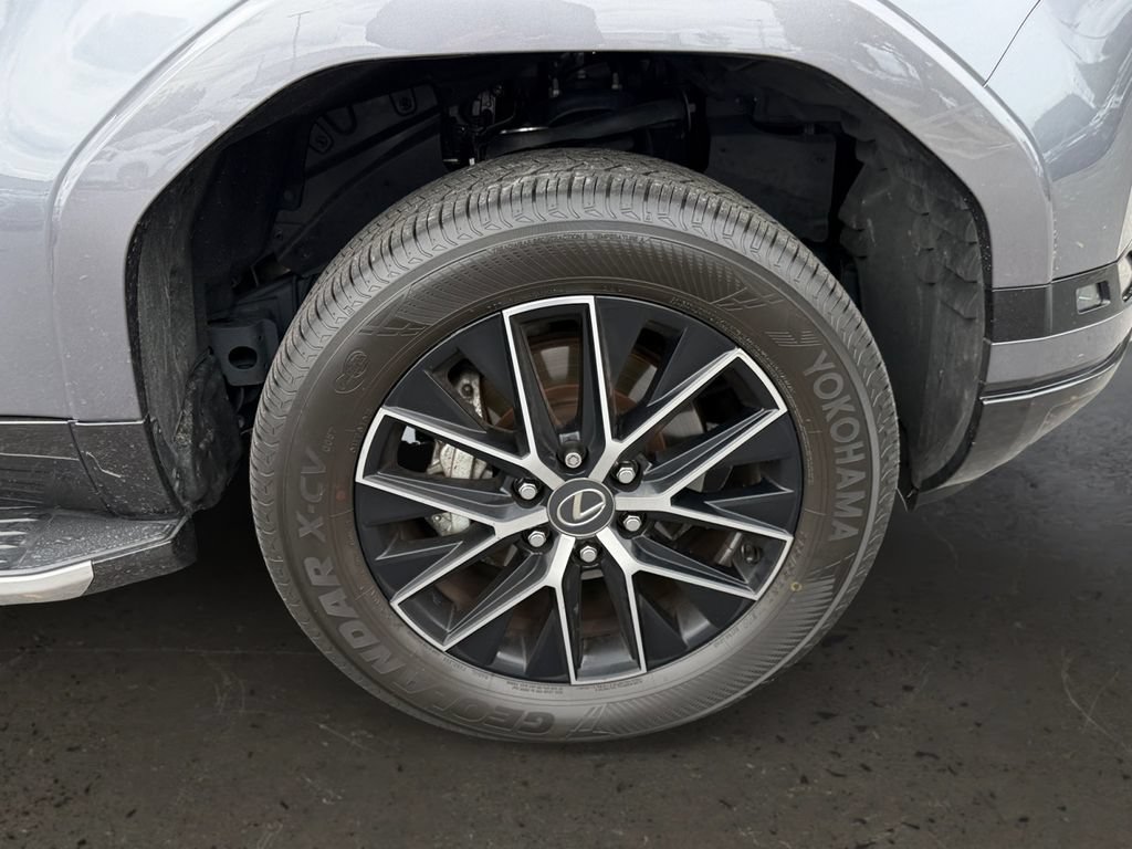 Certified 2025 Lexus GX 550 w/ Accessory Package (2T) AWD/4WD image 28