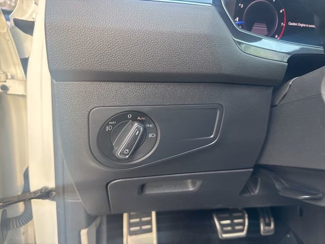 Used 2019 Volkswagen Tiguan SEL Premium R-Line w/ 3rd Row Seat Package image 14