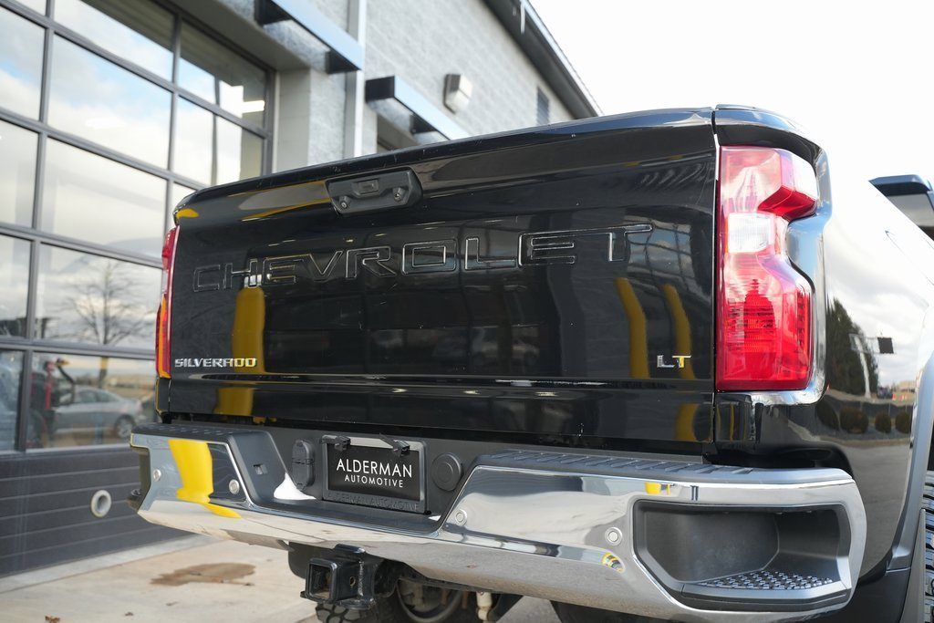 Used 2022 Chevrolet Silverado 2500 LT w/ Convenience Package image 14