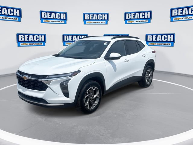 Used 2025 Chevrolet Trax LT w/ LT Convenience Package FWD image 4