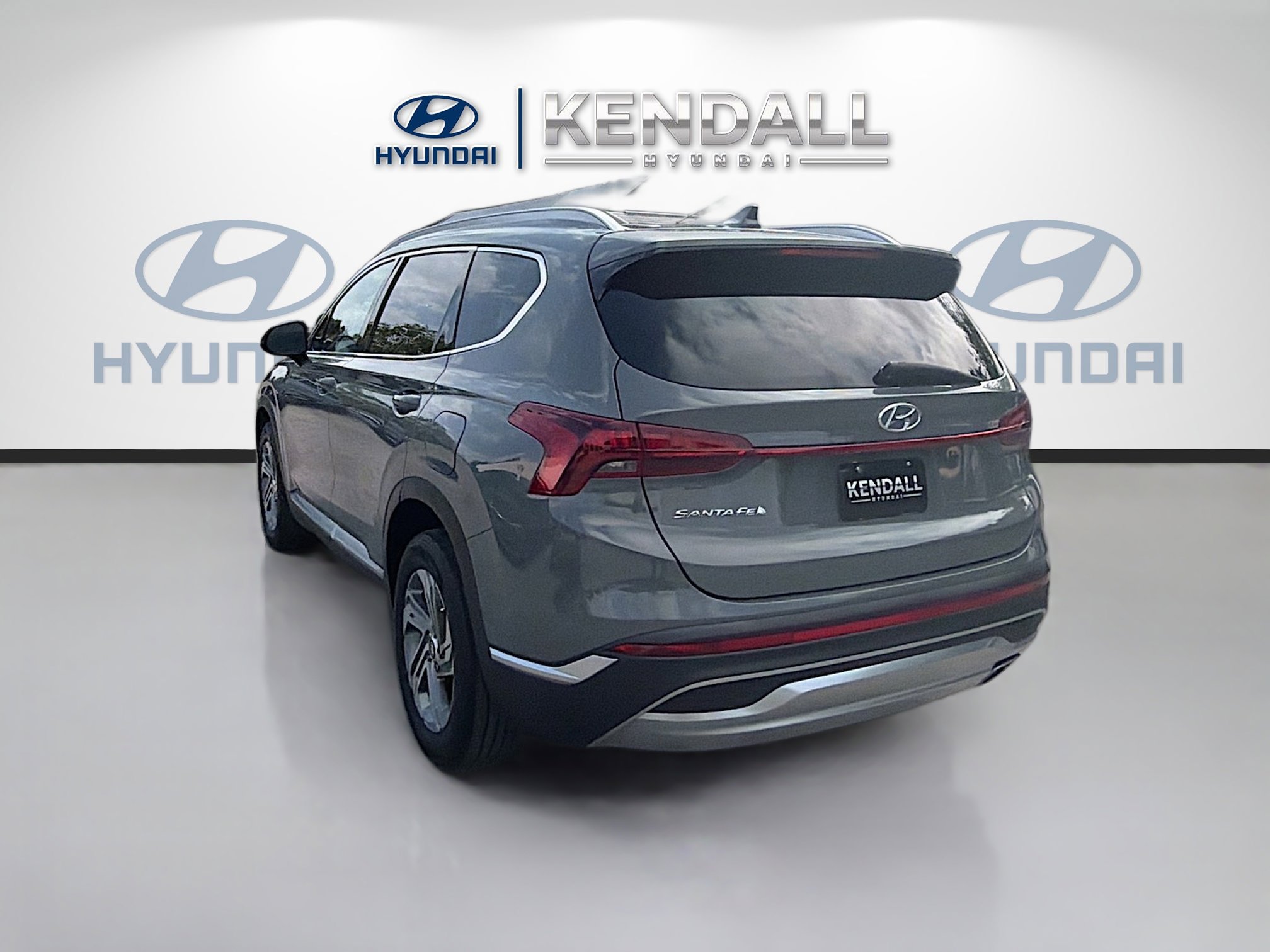 Used 2022 Hyundai Santa Fe SEL w/ Cargo Package FWD image 4