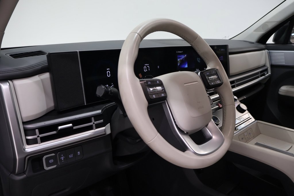 Used 2026 Hyundai Santa Fe SEL FWD image 15