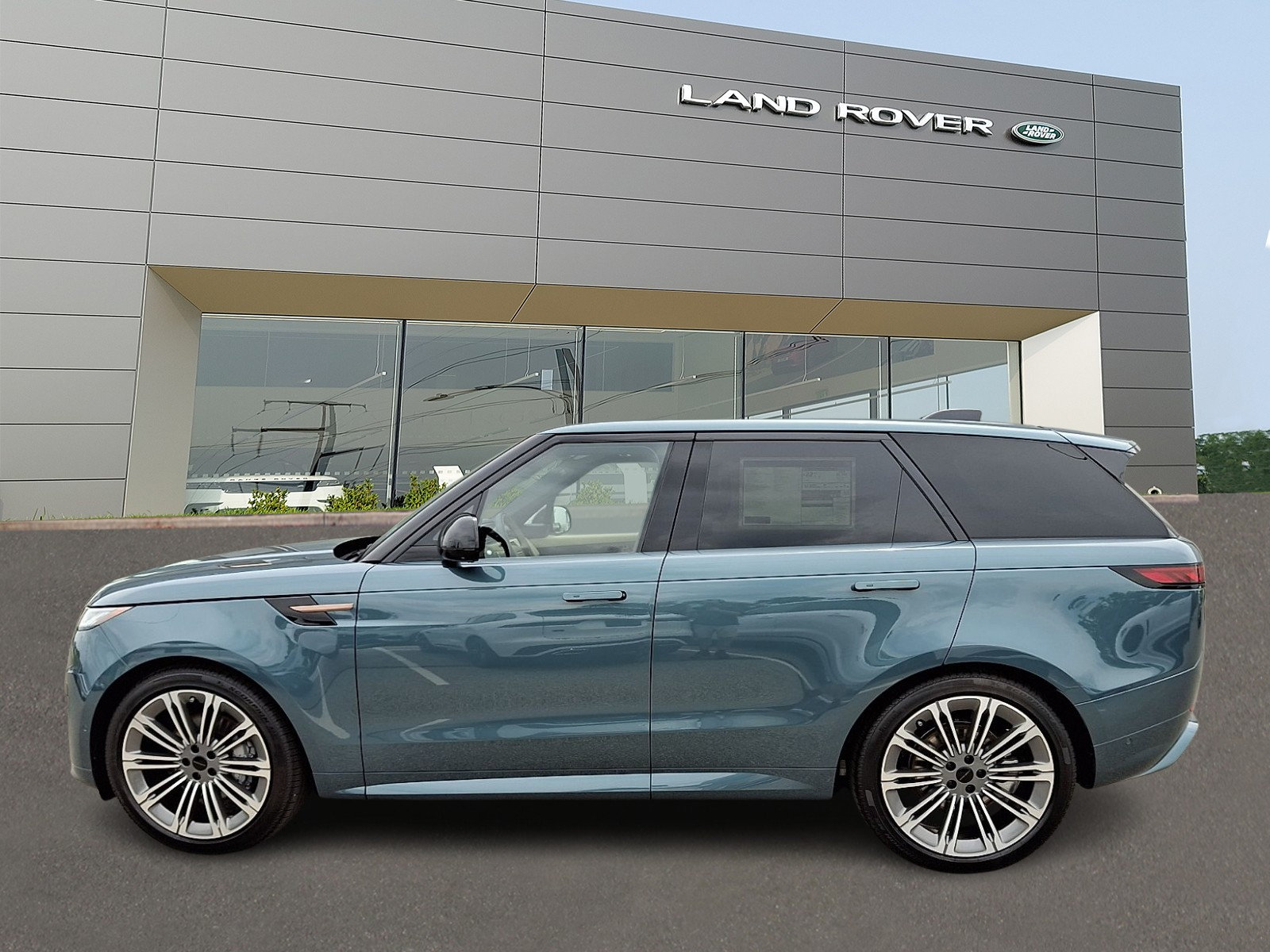 New 2026 Land Rover Range Rover Sport Dynamic SE AWD/4WD image 6
