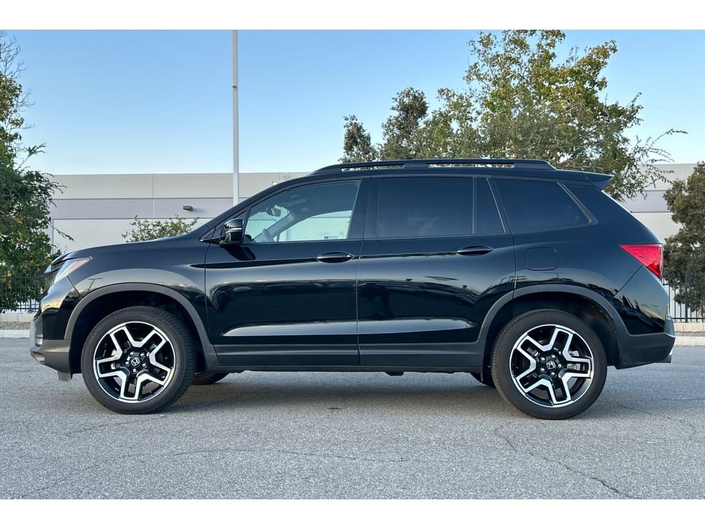 Used 2023 Honda Passport Elite image 2