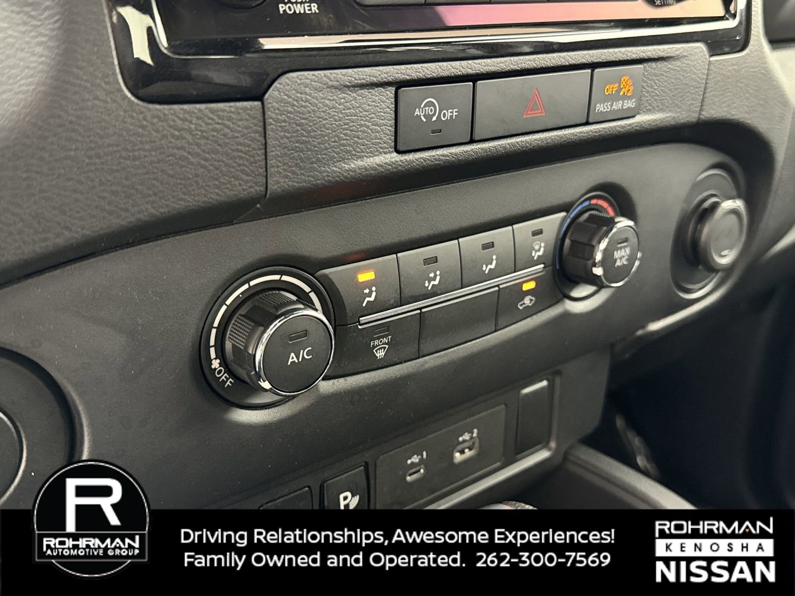 Certified 2023 Nissan Frontier SV w/ Midnight Edition Package image 11