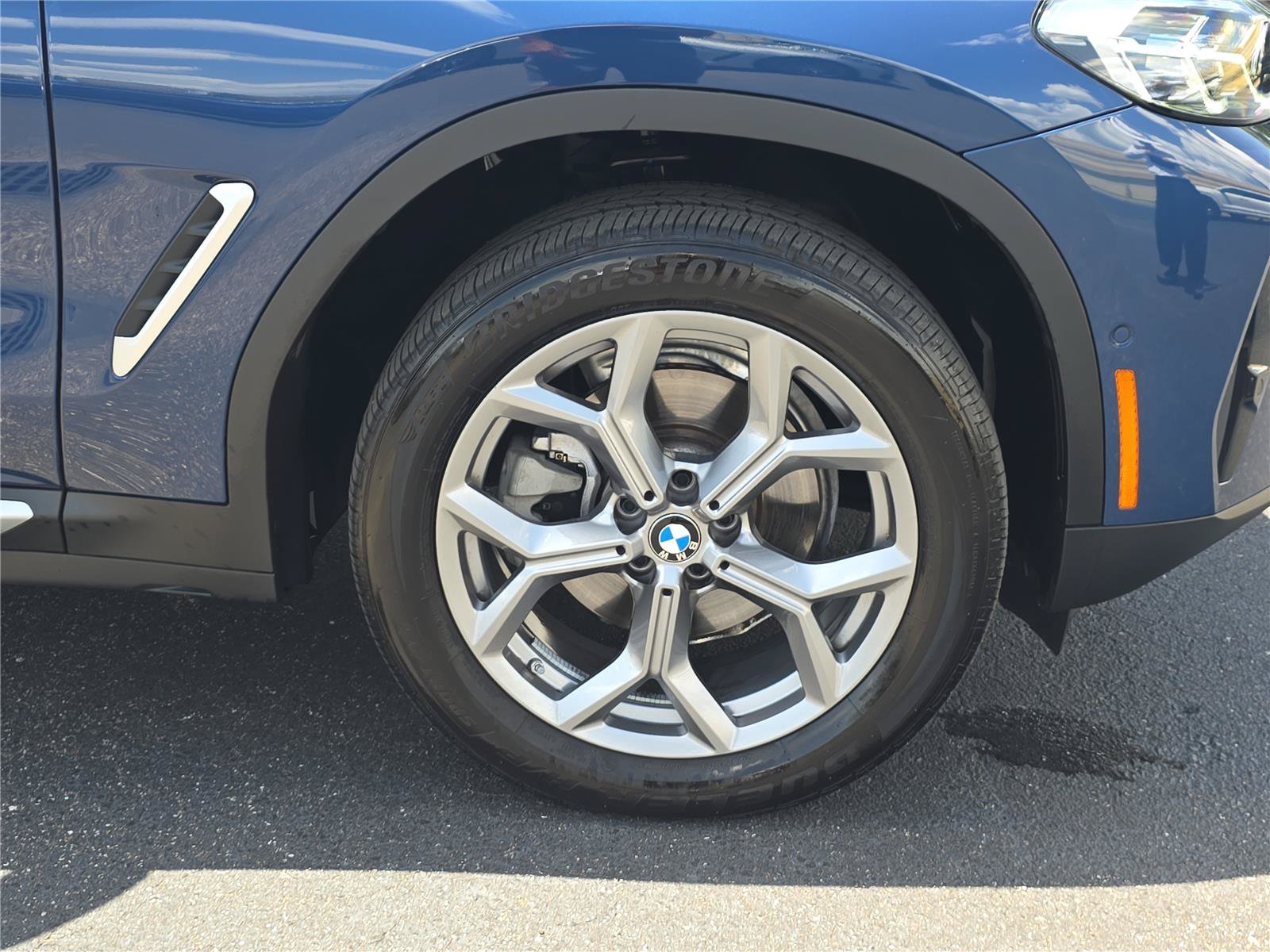 Used 2025 BMW X4 xDrive30i AWD/4WD image 28