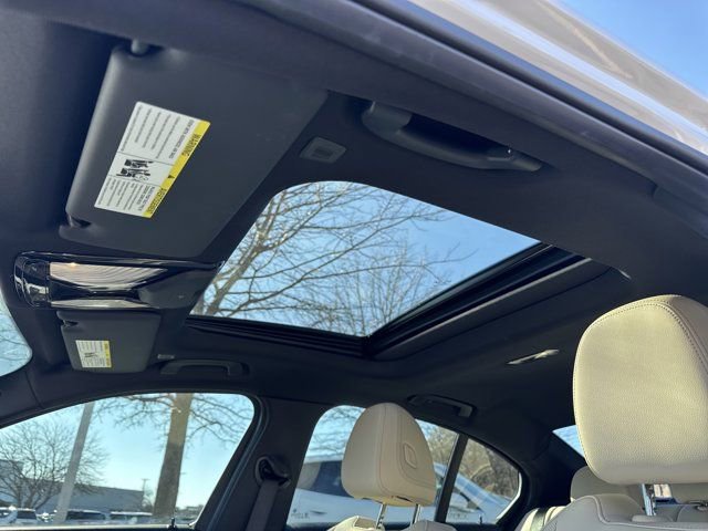 Certified 2026 BMW 330i Sedan w/ Premium Package image 8