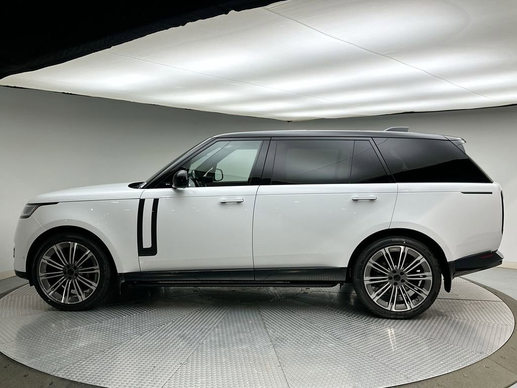 New 2026 Land Rover Range Rover Long Wheelbase Autobiography image 10