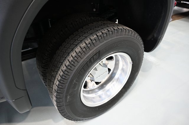 Used 2024 GMC Sierra 3500 Denali Ultimate image 42