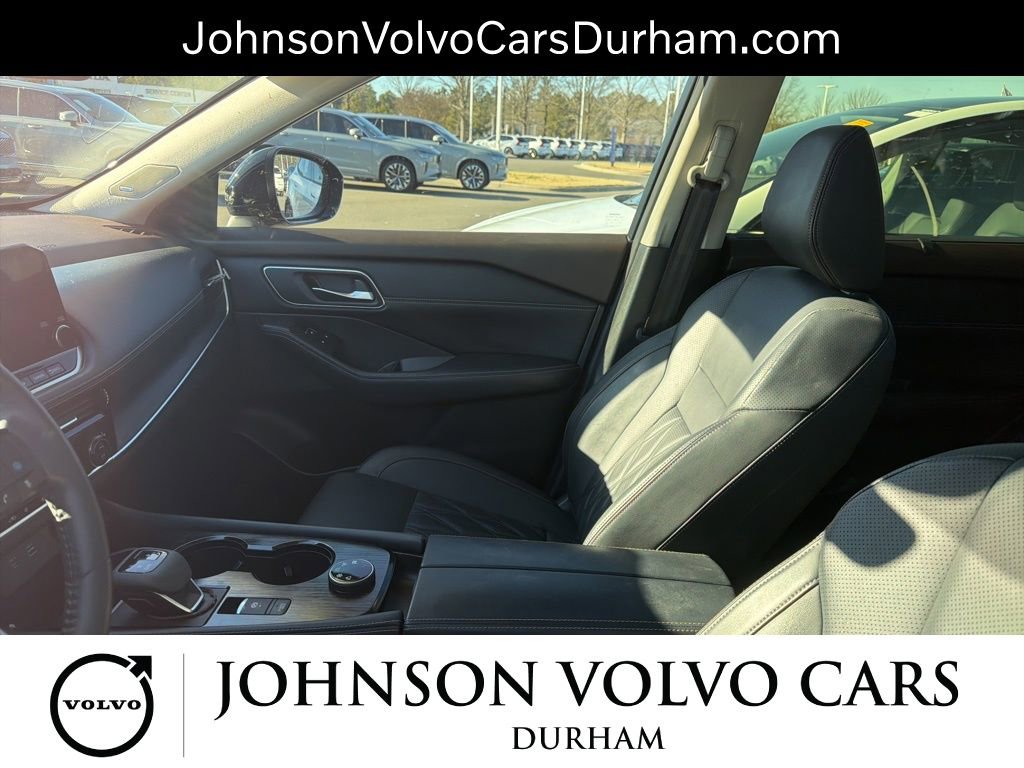 Used 2023 Nissan Rogue Platinum image 18