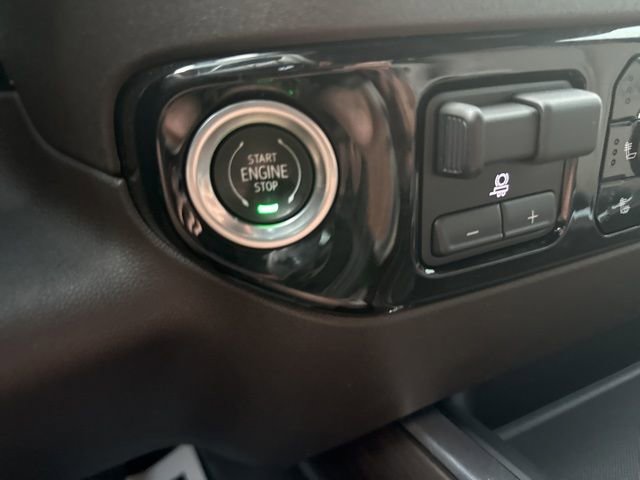 Used 2024 GMC Sierra 3500 SLT w/ SLT Premium Package AWD/4WD image 45