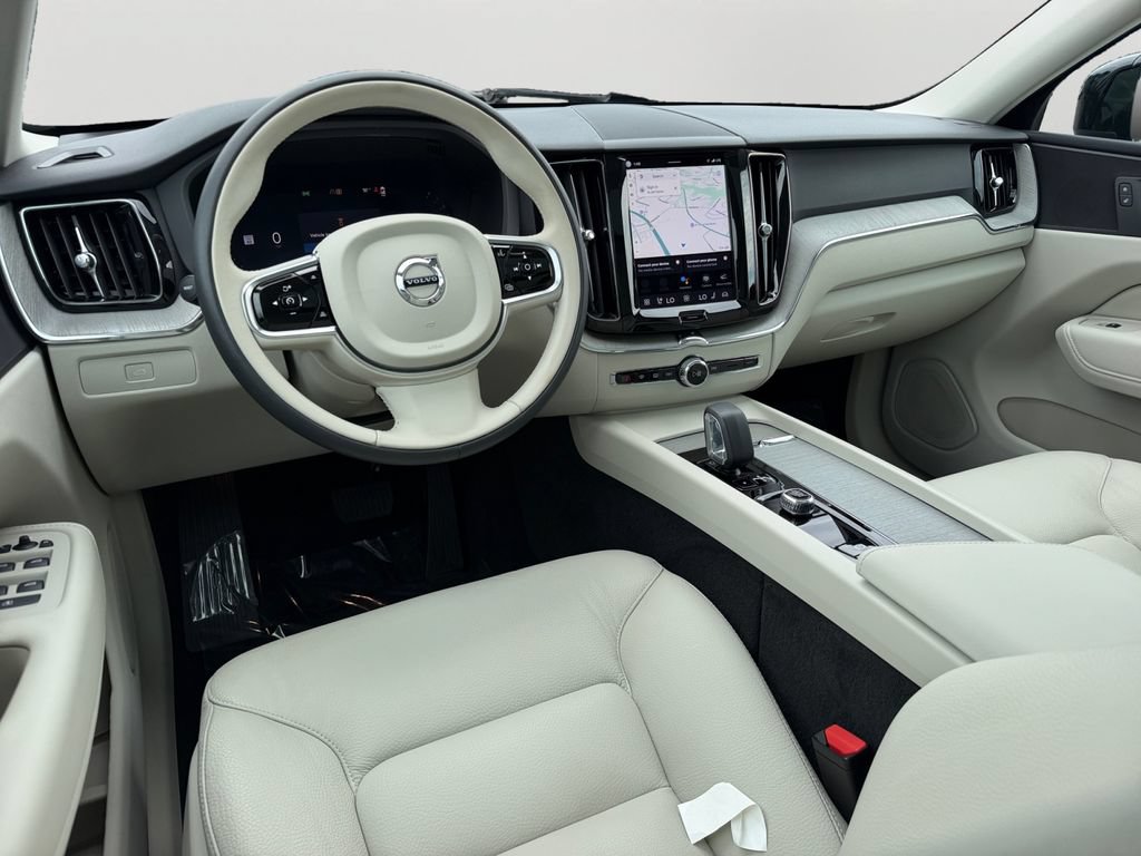 Certified 2024 Volvo XC60 B5 Plus w/ Climate Package AWD/4WD image 13